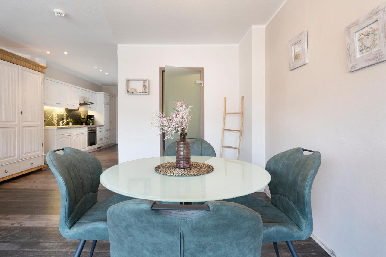 Sunny Side Apartment *